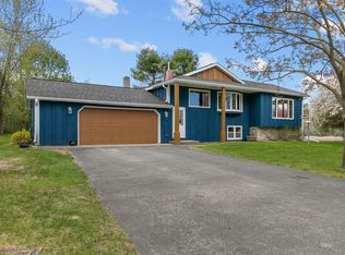 185 Island Dr, Iola, WI 54945