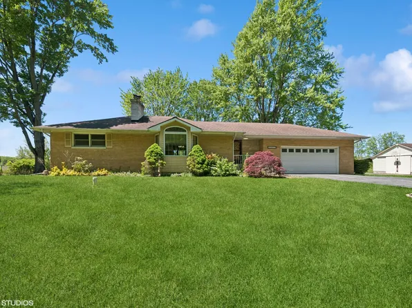 1332 N 450 E, Chesterton, IN 46304