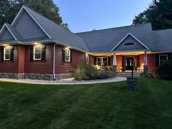 9781 Main St, Stanwood, MI 49346