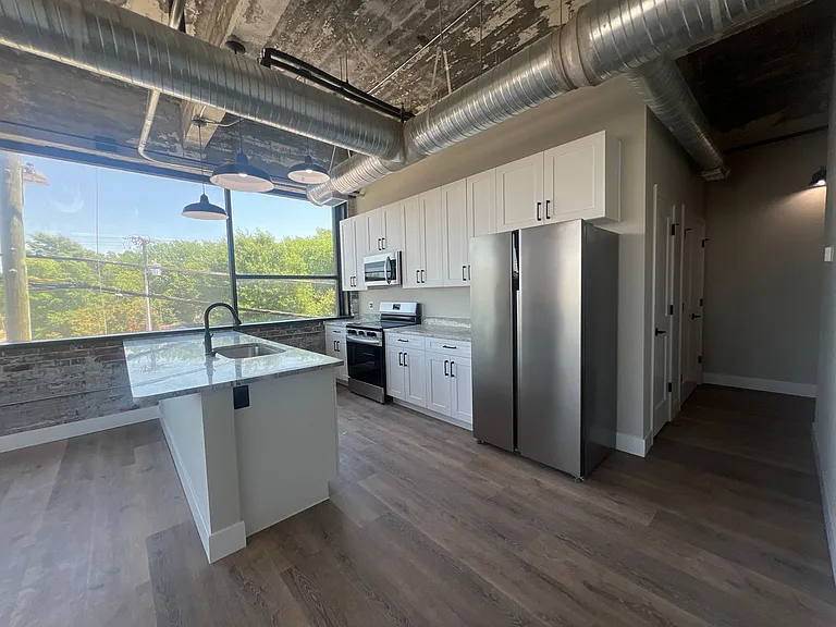 119 E Princess Anne Rd — Photo 115