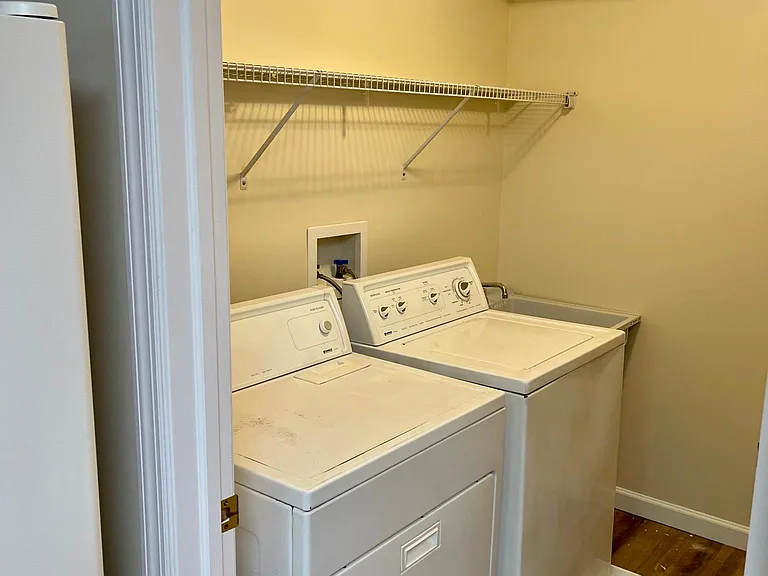 45 Bracken Pl — Photo 8