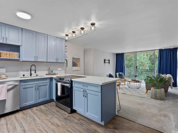 95-2039 Waikalani Pl APT C202, Mililani, HI 96789