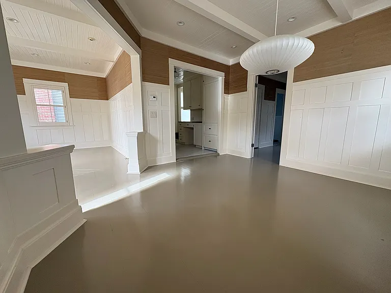 Dinning room into kitchen view