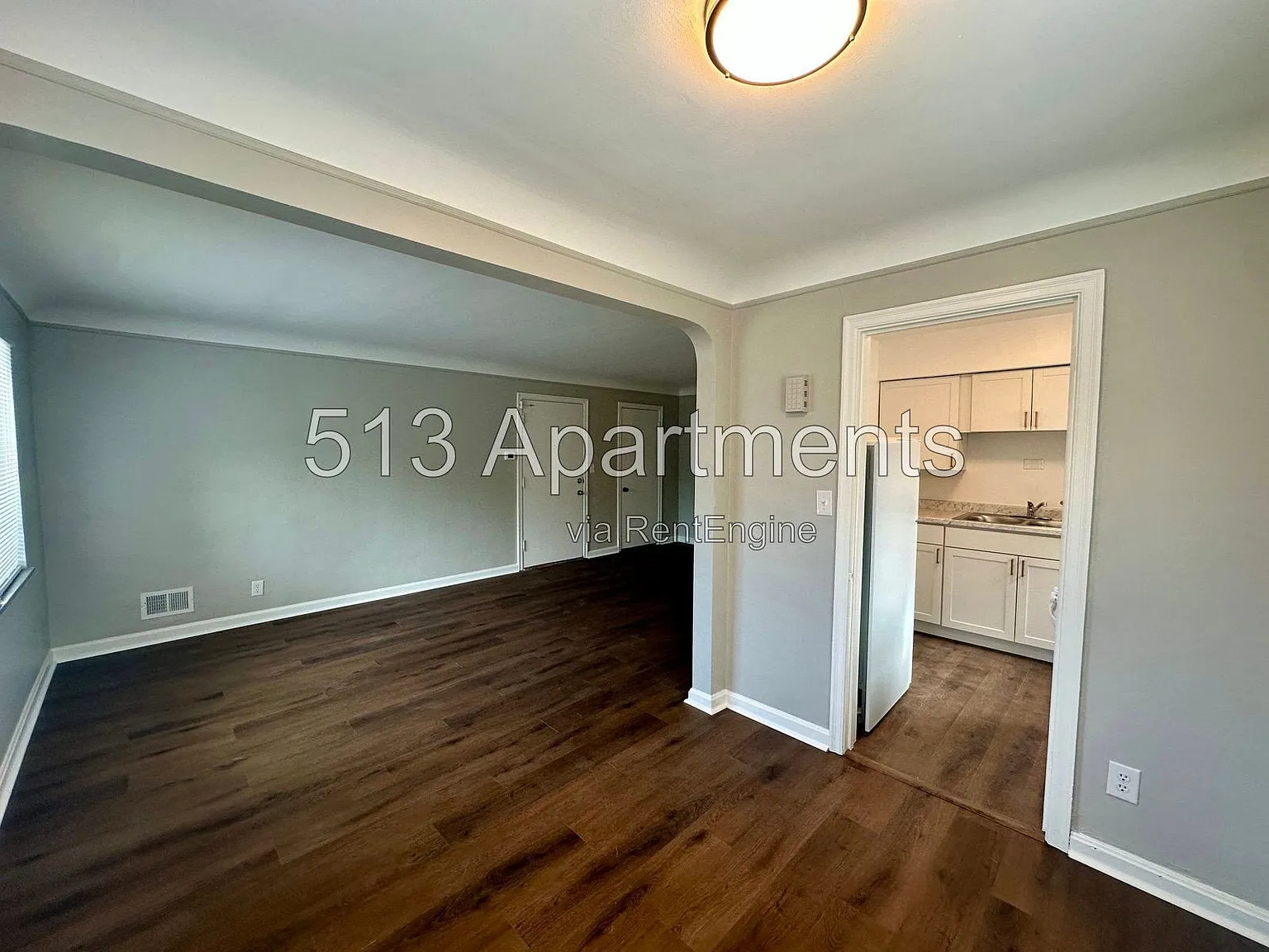 2 bed, 1.0 bath, 1000 sqft, $1,095 — Photo 3