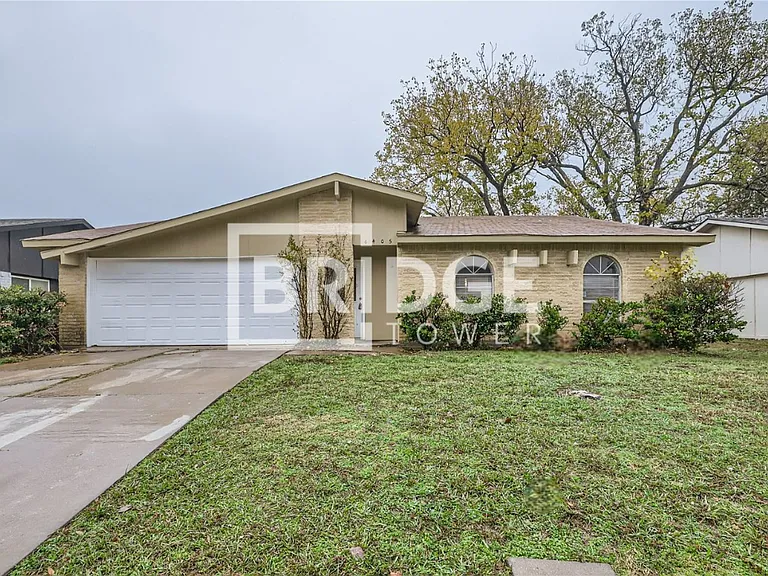 6405 Magnolia Ln — Photo 1