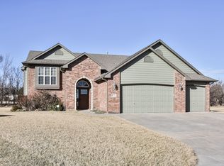 2343 S Tara Falls Ct, Wichita, KS 67207