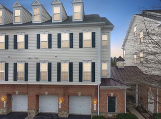 6837 Hampton Bay Ln, Gainesville, VA 20155