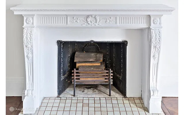Sold by Douglas Elliman | media 7