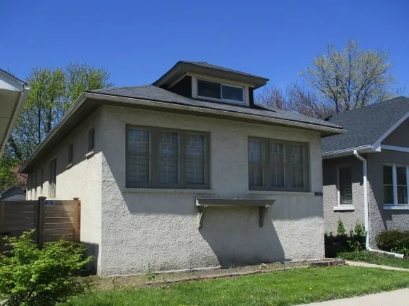 1161 S Ridgeland Ave, Oak Park, IL 60304