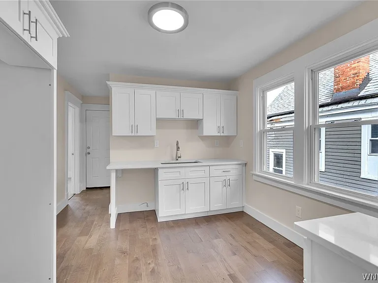 501 West Ave — Photo 10