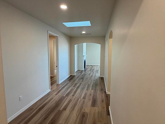 3rd image of 4101 Mountain Trail Ln NE