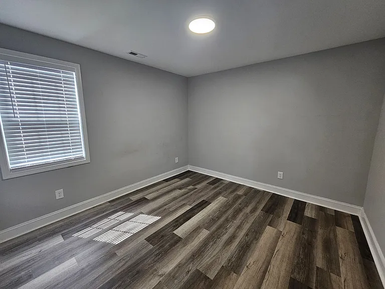 109 Fox Cove Xing — Photo 19