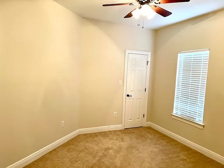 5544 Fairfield Pl — Photo 10