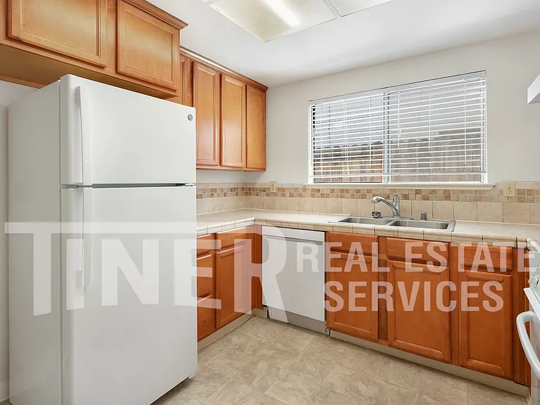 3000 Nikol St — Photo 14