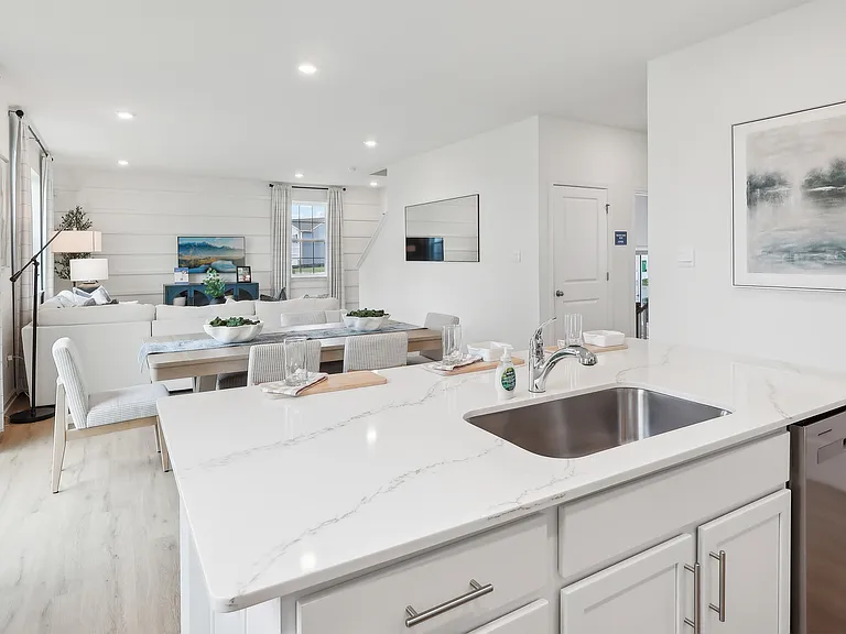 220 Daytona Rd — Photo 12