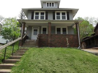 318 Chappel Ct, Dubuque, IA 52001