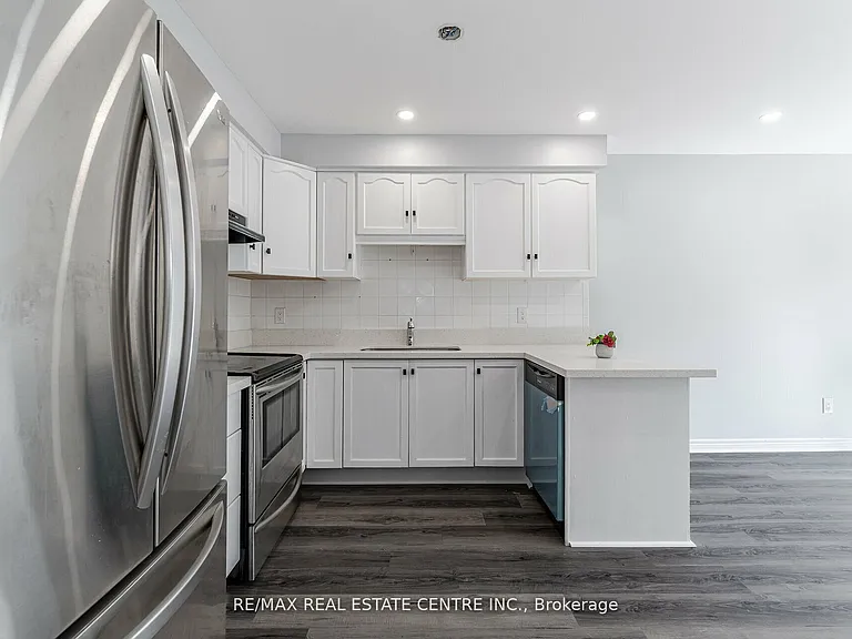 63 Pinewoods Dr — Photo 9