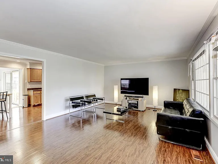 4311 Pergate Ln — Photo 7