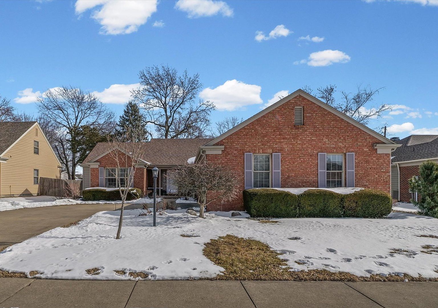 1722 Lakeside Dr, Champaign, IL 61821 | Zillow