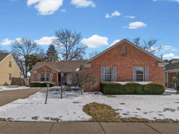 1722 Lakeside Dr, Champaign, IL 61821