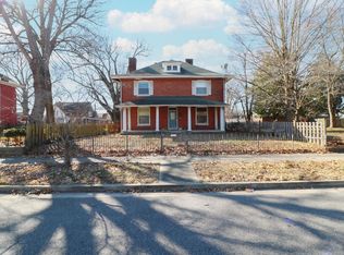 217 Fountain Ave, Paducah, KY 42001