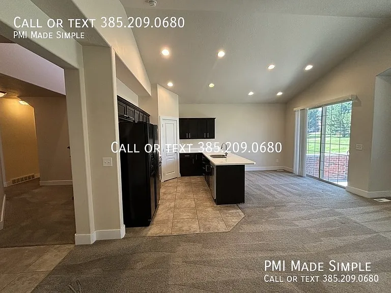 126 W 3430 N — Photo 3