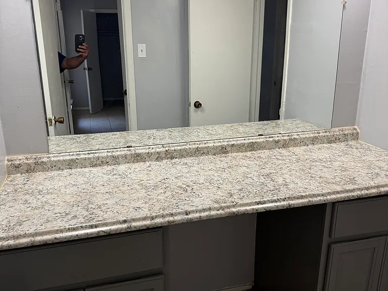 205 W Rochelle Rd — Photo 15