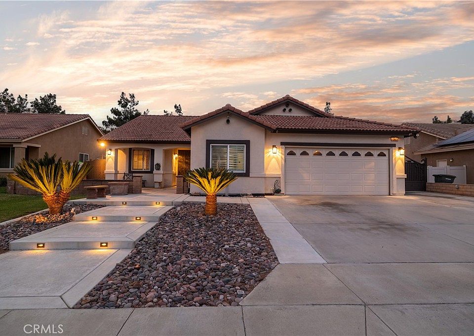 1st image of 1362 Heron Way