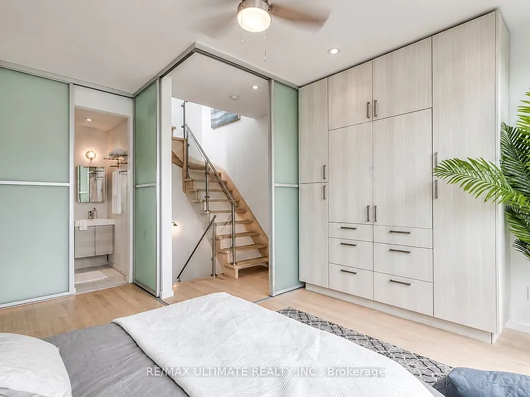 126 Spadina Rd #5 — Photo 13