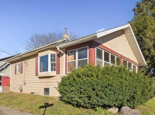 226 Campbell Ave, Waterloo, IA 50701