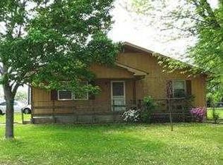 2305 N Fay Ave, Springfield, MO 65803