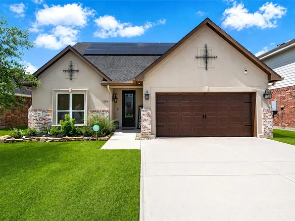 1106 Lasso Ct, Alvin, TX 77511