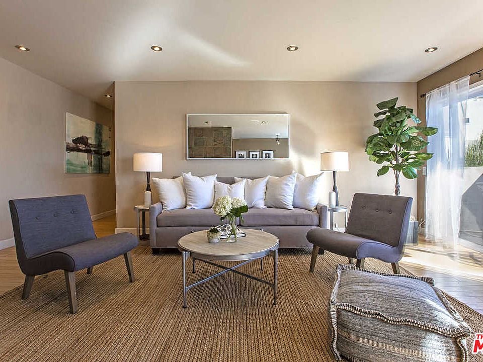 1st image of 1124 N La Cienega Blvd APT 205
