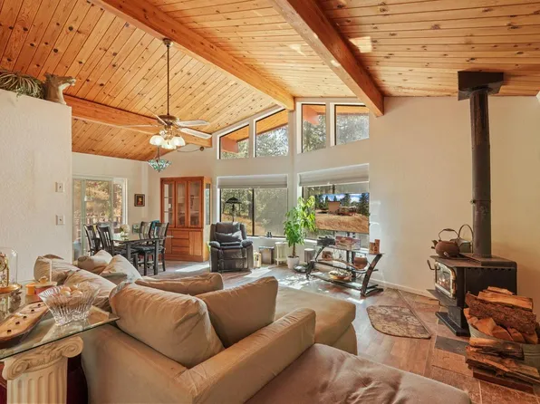 402 Rabbits Foot Rd, West Pt, CA 95255