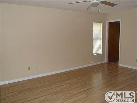 3rd image of 1182 SE Mendoza Ave