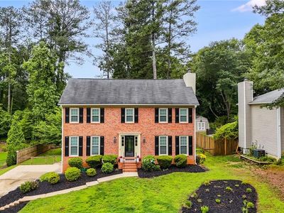 225 Carriage Station Cir, Roswell, GA, 30075