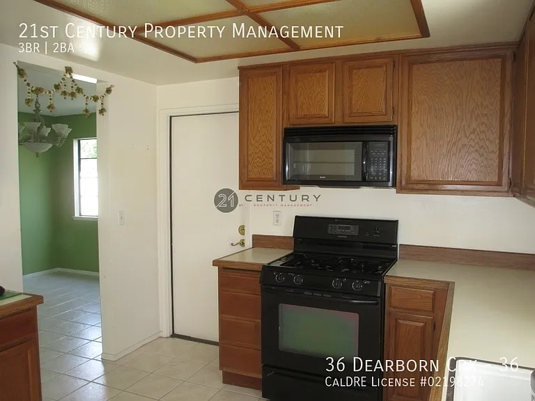 36 Dearborn Cir #36 — Photo 3
