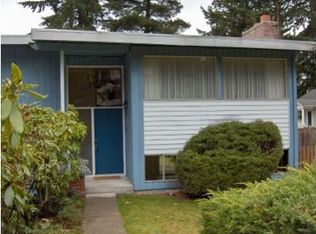 19505 38th Ave NE, Lake Forest Park, WA 98155