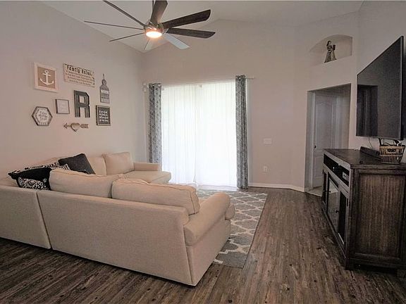 4th image of 31243 Glendalough Way