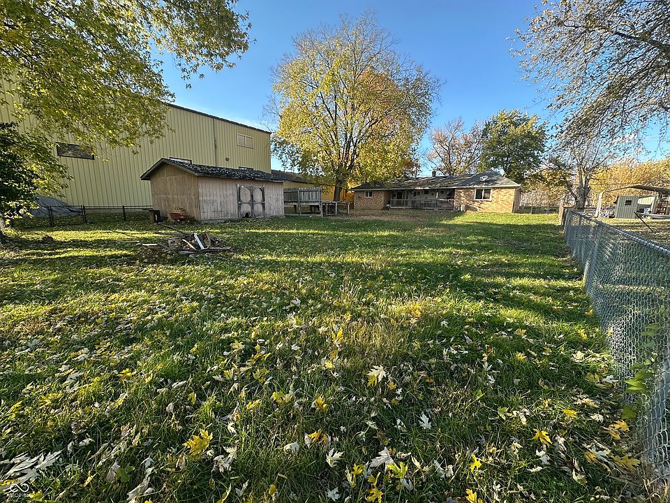 2nd image of 511 Pushville Rd