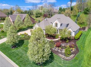 2949 Torrey Pines Cir NW, Canton, OH 44708