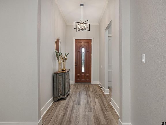 5th image of 1126 Pollard Dr