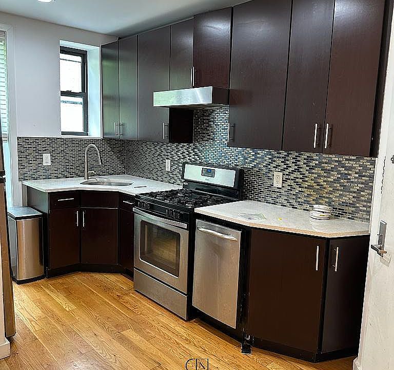 1st image of 223 7th Ave #3A