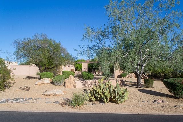 1st image of 22427 N Los Caballos Dr
