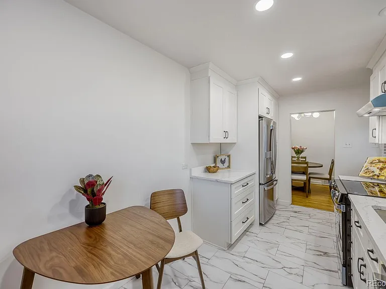 1600 Xanthia St — Photo 10