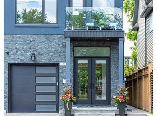 36 B Pine Ave N, Mississauga, ON