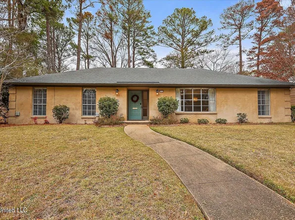 5212 Hialeah Dr, Jackson, MS 39211