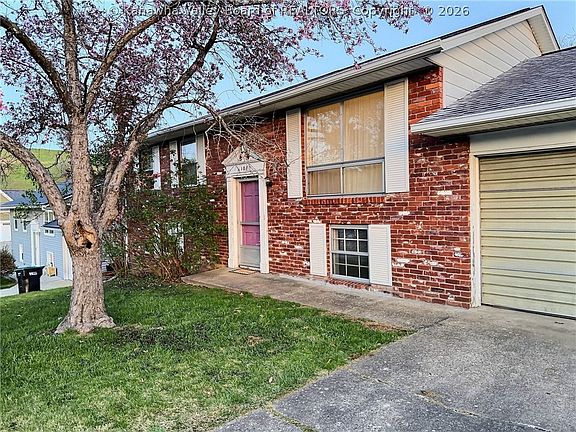 3rd image of 104 Dodd St