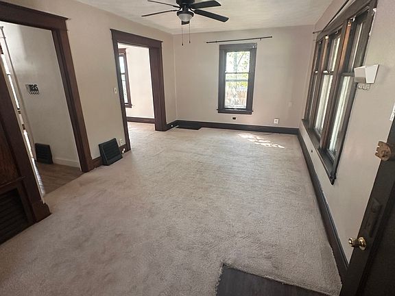 2nd image of 1309 Bellows St