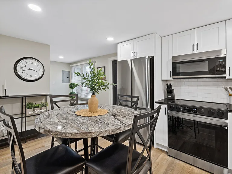 5360 Julian Ave #F — Photo 5